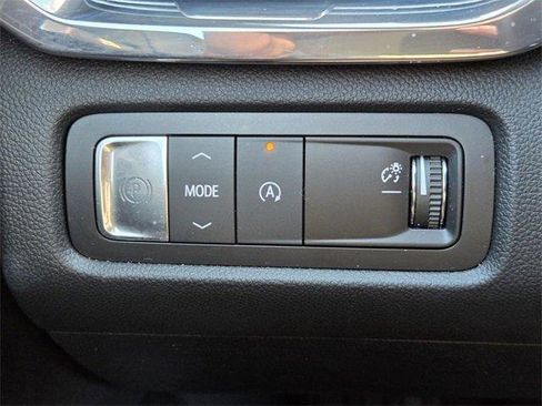 Certified 2025 GMC Acadia Elevation image 22