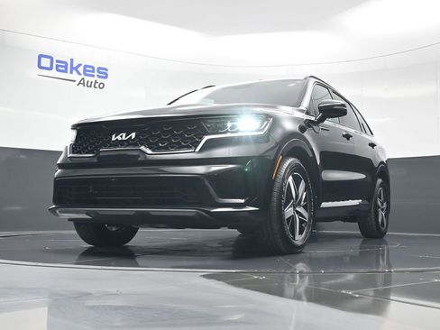 Certified 2023 Kia Sorento S image 41