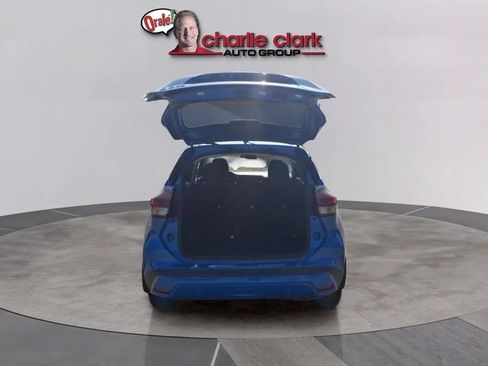 Used 2024 Nissan Kicks S FWD image 5