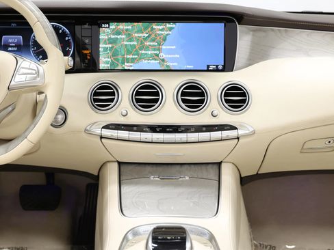 Used 2017 Mercedes-Benz S 550 Cabriolet image 34