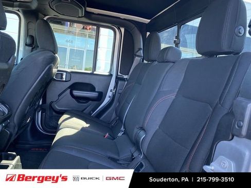 Used 2020 Jeep Gladiator Rubicon AWD/4WD image 28