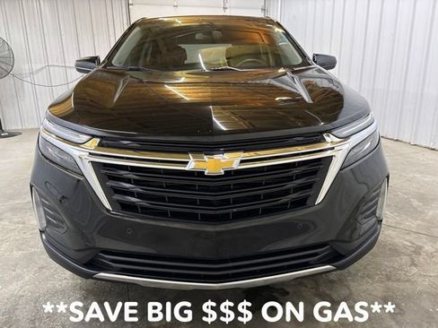 Used 2023 Chevrolet Equinox LT FWD image 2