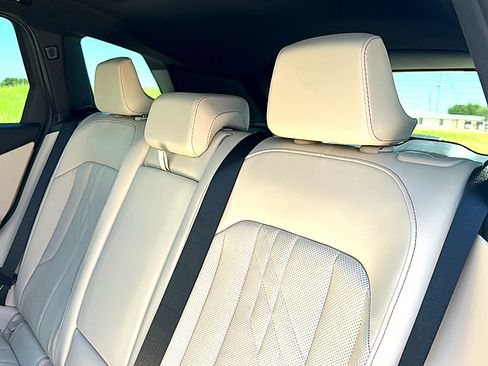New 2026 BMW X3 xDrive30i w/ Premium Package AWD/4WD image 17