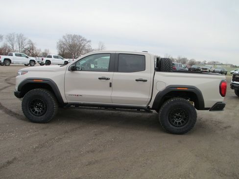 New 2026 GMC Canyon AT4X w/ AT4X AEV Edition image 8