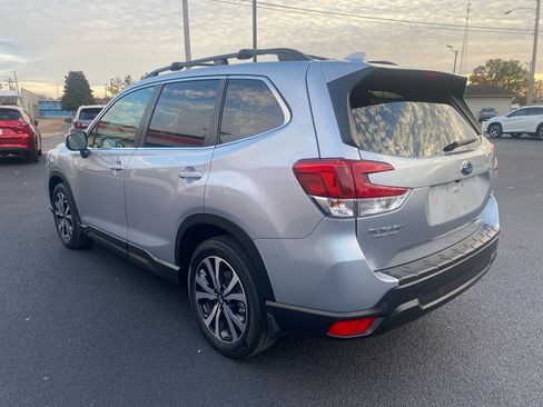 Used 2021 Subaru Forester Limited w/ Popular Package #3 image 7