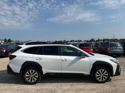 Used 2024 Subaru Outback Premium AWD/4WD image 9