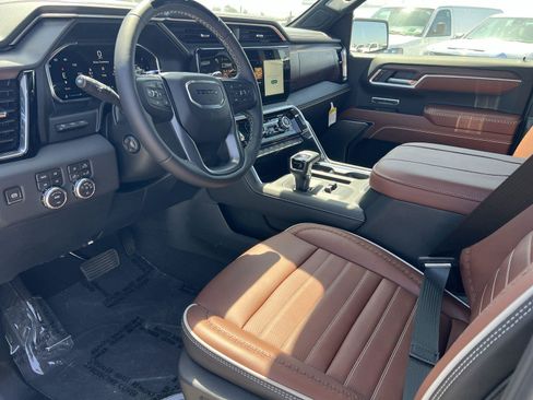 New 2026 GMC Sierra 1500 Denali Ultimate w/ LPO, Black Badging Package AWD/4WD image 9
