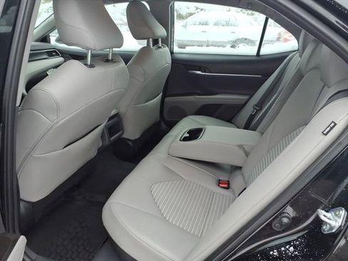 Certified 2023 Toyota Camry SE image 9