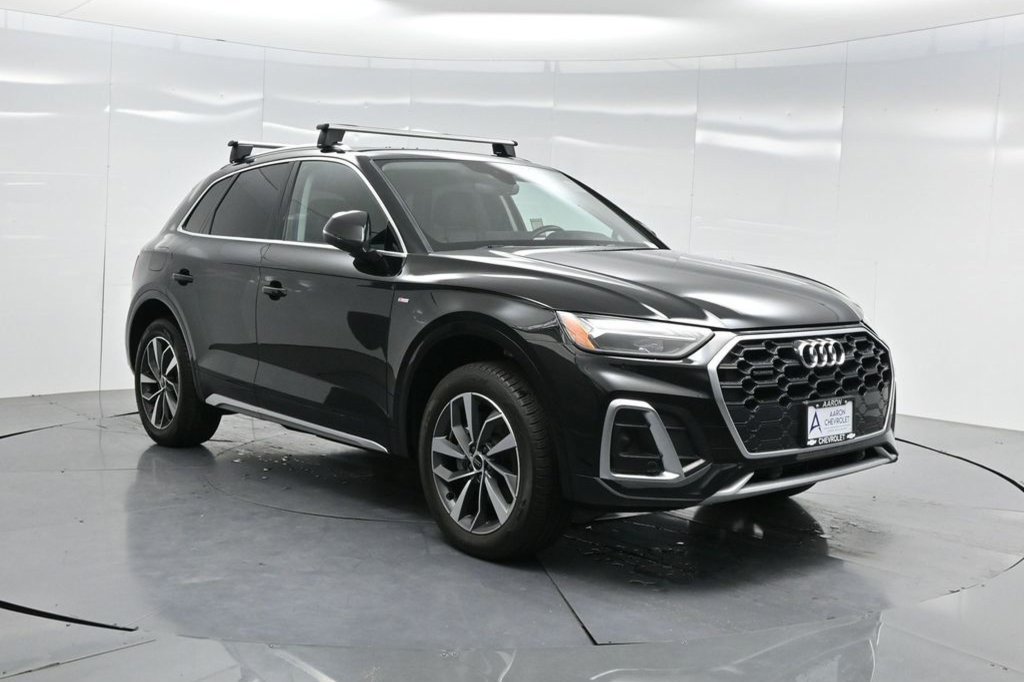 Used 2024 Audi Q5 2.0T Premium w/ Convenience Package AWD/4WD image 3