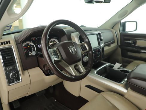 Used 2017 RAM 1500 Laramie w/ Convenience Group image 15