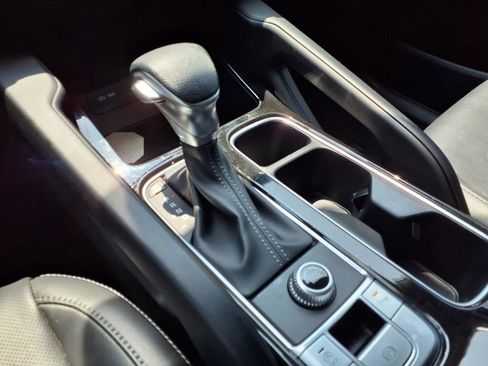 Certified 2024 Kia Telluride LX FWD image 19