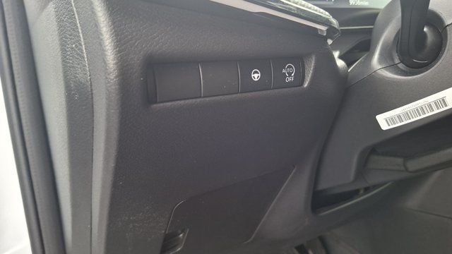Certified 2025 Nissan Kicks SR FWD image 10