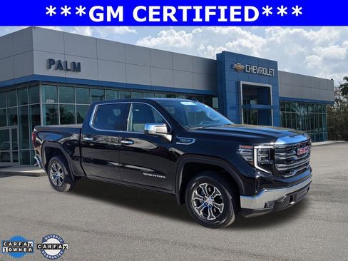 Used 2025 GMC Sierra 1500 SLT image 1