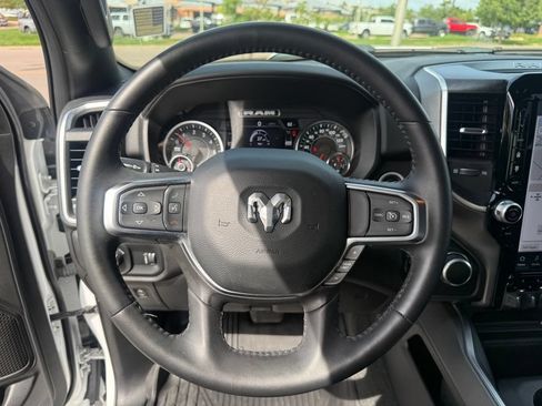 Used 2024 RAM 1500 Big Horn AWD/4WD image 15
