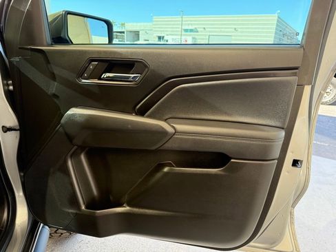 Used 2024 Chevrolet Colorado LT w/ LT Convenience Package image 13