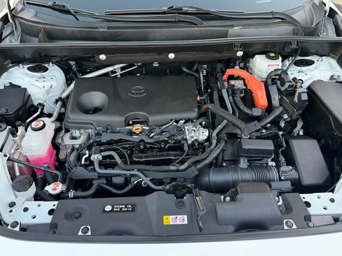 Used 2022 Toyota RAV4 XLE image 24