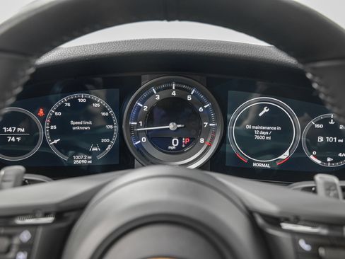 Used 2020 Porsche 911 Carrera RWD image 18