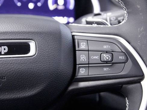 Used 2023 Jeep Grand Cherokee L Limited w/ Trailer Tow Group (B) image 29