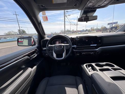 Used 2024 GMC Sierra 1500 Elevation w/ LPO, Elevation Black Package image 23