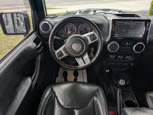 Certified 2016 Jeep Wrangler Unlimited Rubicon image 14