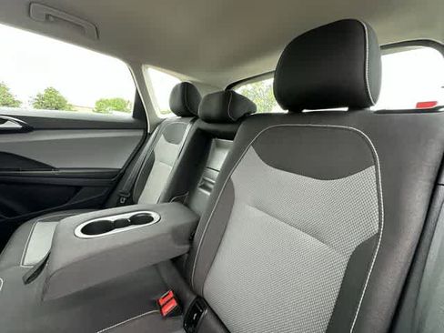 Used 2024 Volkswagen Taos S FWD image 16