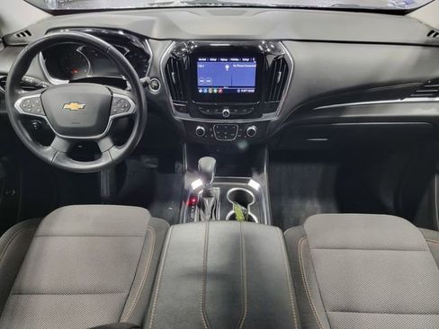 Used 2021 Chevrolet Traverse LT image 18