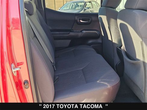 Used 2017 Toyota Tacoma TRD Off-Road image 25