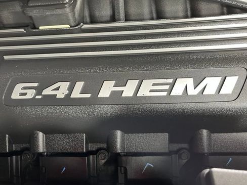 Used 2018 Jeep Grand Cherokee SRT AWD/4WD image 11