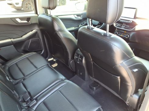 Used 2022 Ford Escape SEL FWD image 13