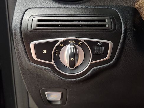 Used 2022 Mercedes-Benz GLC 300 4MATIC image 41