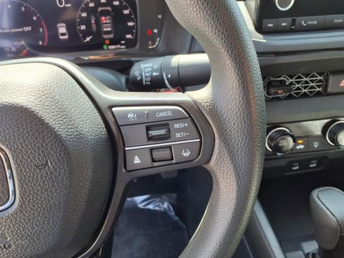 Used 2023 Honda Accord LX image 17