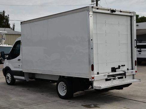 Used 2018 Ford Transit 350 156 DRW RWD image 4