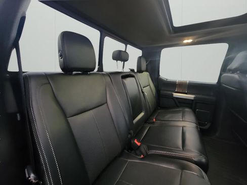 Used 2018 Ford F150 Lariat w/ Equipment Group 502A Luxury image 31