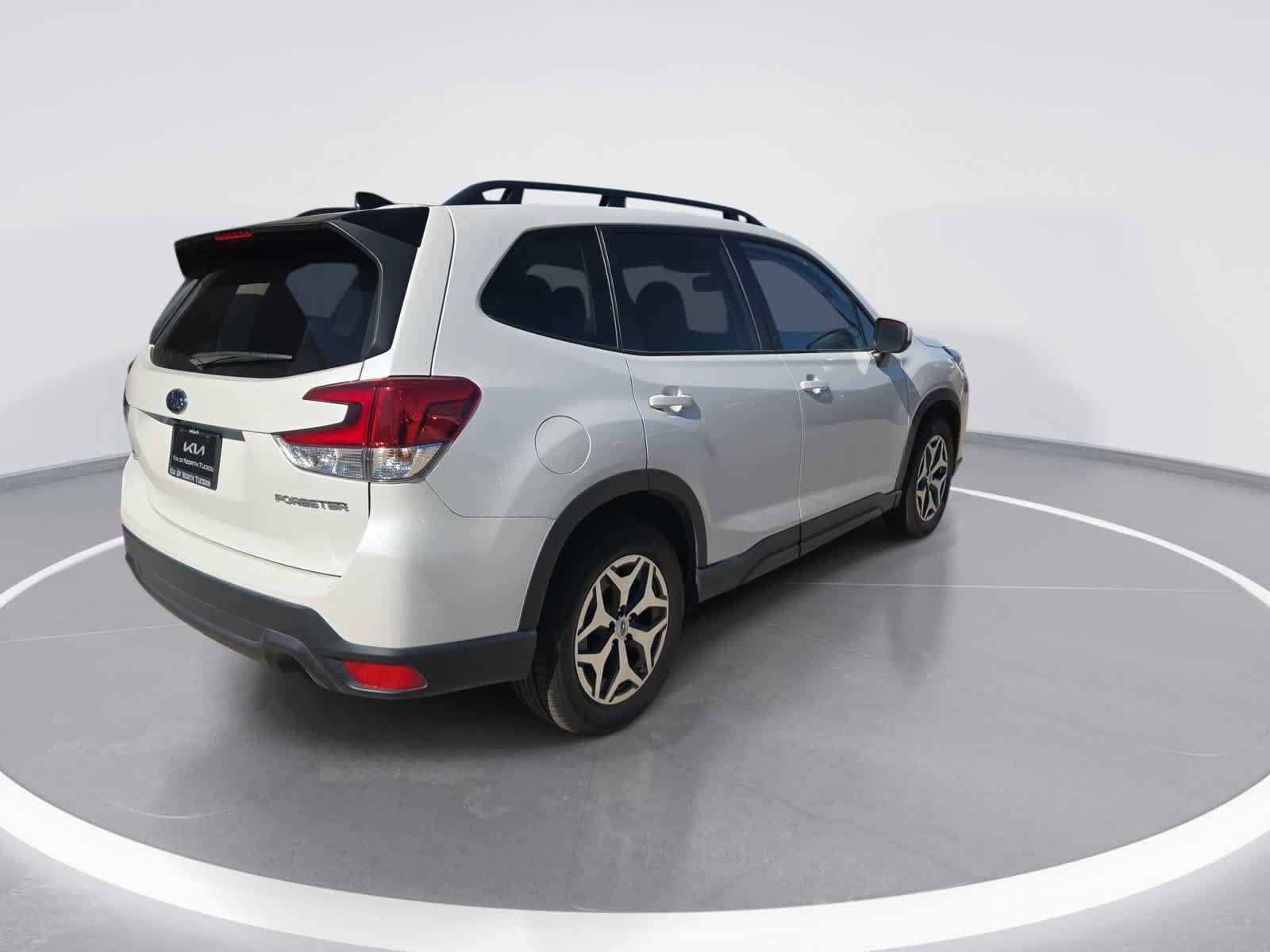Used 2024 Subaru Forester Premium AWD/4WD image 8