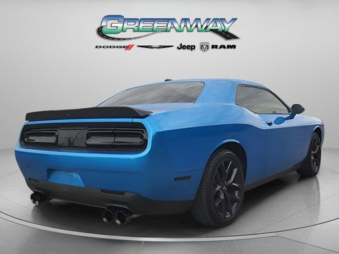 Used 2023 Dodge Challenger SXT w/ Blacktop Package image 4