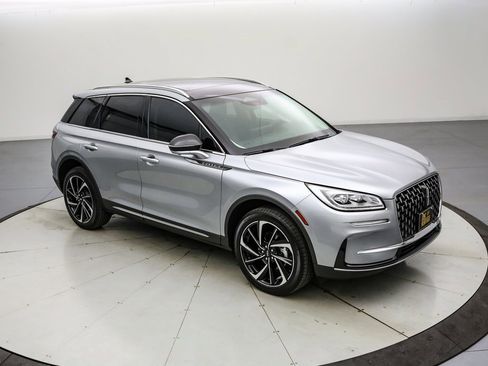 Used 2024 Lincoln Corsair Reserve w/ Equipment Group 201A image 2