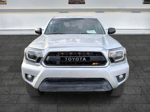 Used 2013 Toyota Tacoma PreRunner w/ TRD Off-Road Pkg RWD image 2