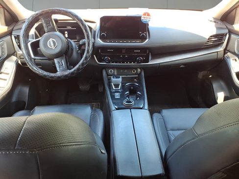 Used 2023 Nissan Rogue Platinum w/ Platinum Premium Package AWD/4WD image 8
