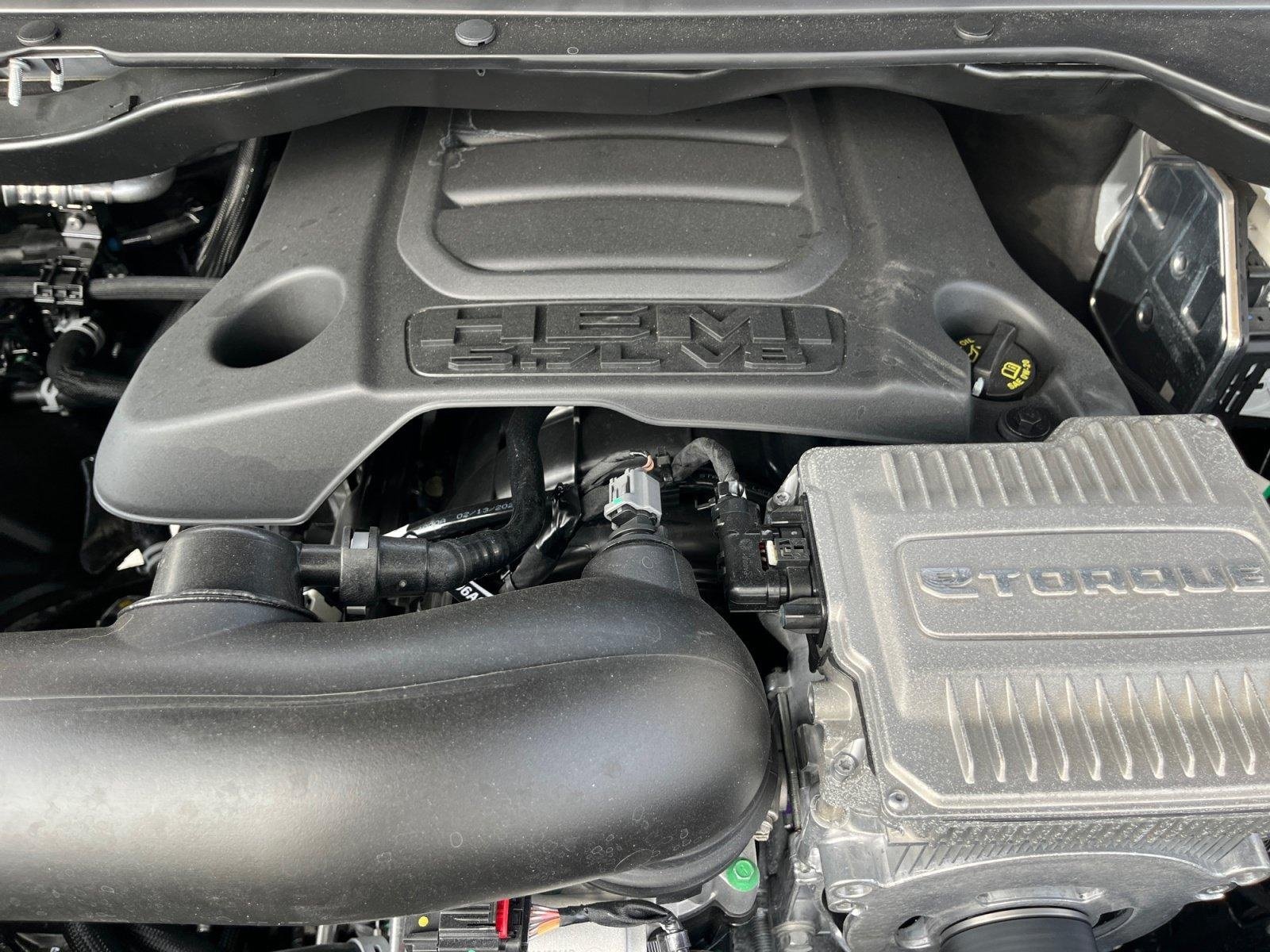 New 2026 RAM 1500 Laramie AWD/4WD image 29