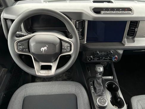 New 2025 Ford Bronco 4-Door w/ Sasquatch Package AWD/4WD image 17