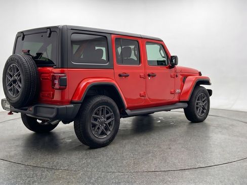 Used 2025 Jeep Wrangler Unlimited Sport AWD/4WD image 9