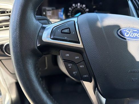 Used 2024 Ford Edge Titanium image 19