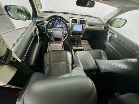 Used 2017 Lexus GX 460 Premium AWD/4WD image 24