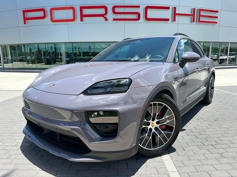 Certified 2025 Porsche Macan 4S Electric AWD/4WD image 1