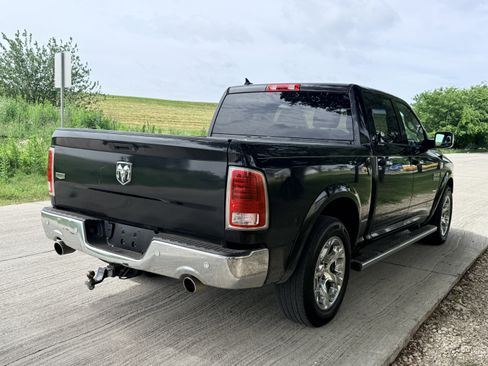 Used 2018 RAM 1500 Laramie RWD image 10