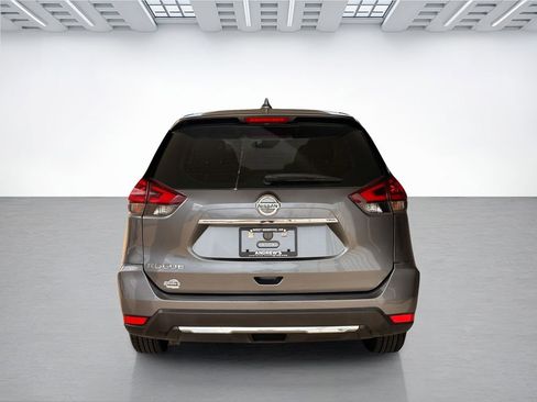 Used 2018 Nissan Rogue S FWD image 6
