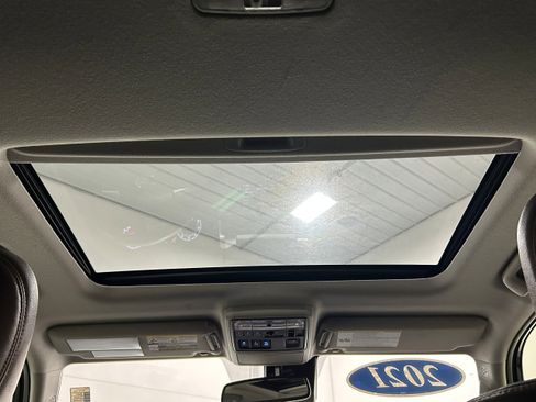 Used 2021 Toyota 4Runner Limited image 25