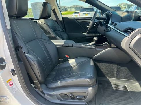 Used 2019 Lexus ES 350 w/ Accessory Package 2 FWD image 9