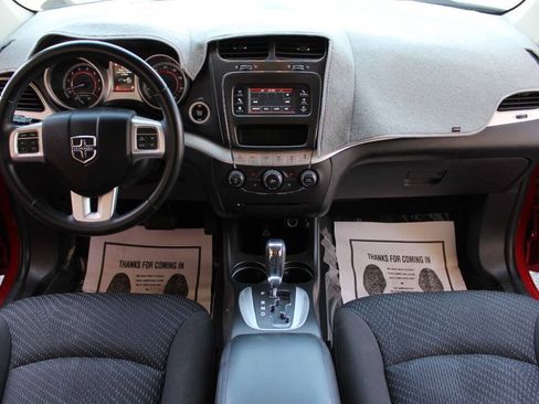 Used 2018 Dodge Journey SE w/ Popular Equipment Group FWD image 19