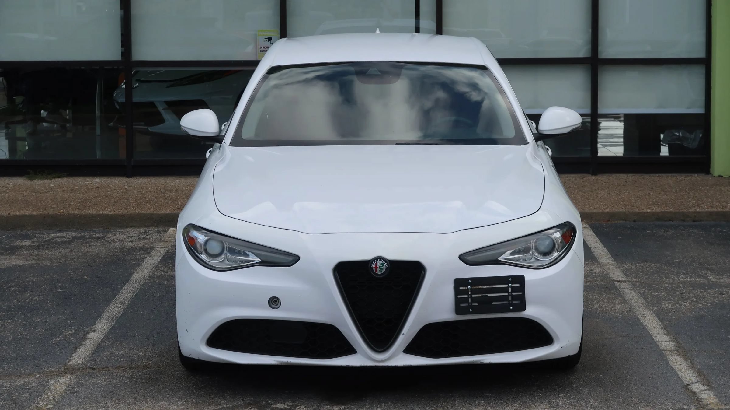 Used 2020 Alfa Romeo Giulia RWD image 4